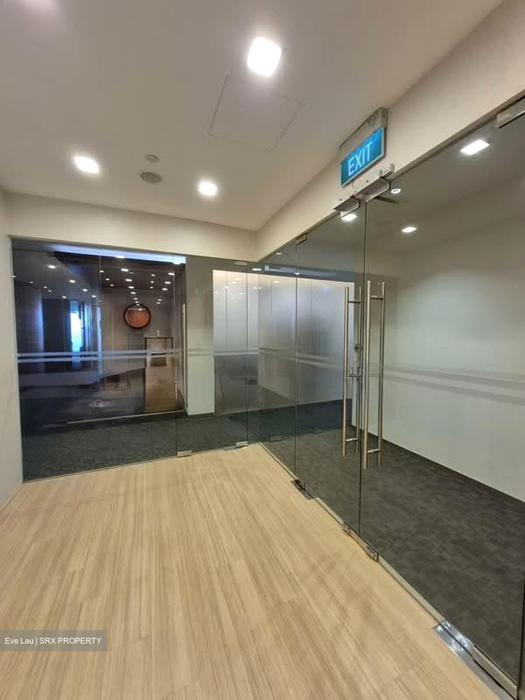 One Raffles Place (D1), Office #582271701